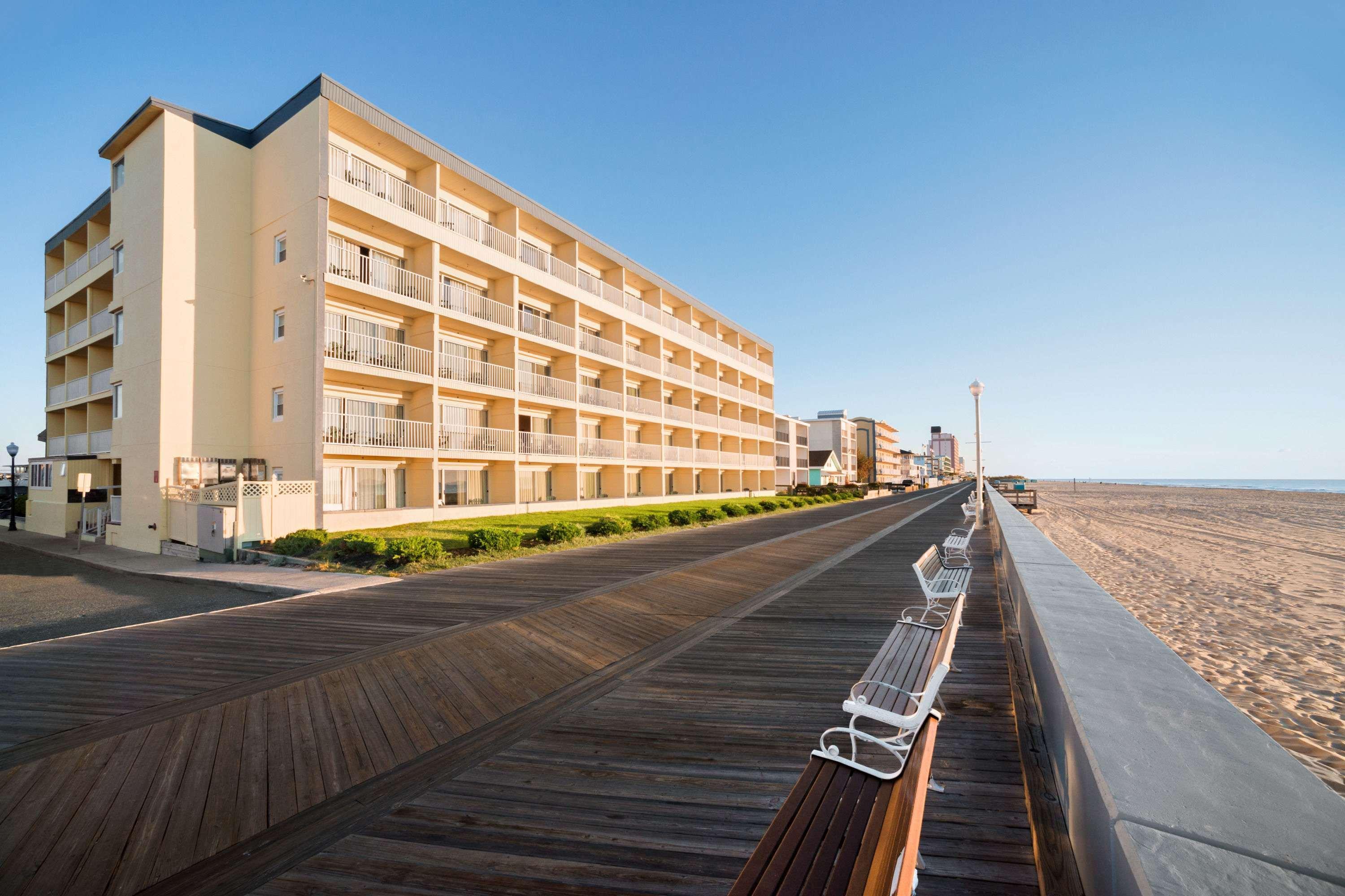 Howard Johnson By Wyndham Ocean City Oceanfront Exterior foto